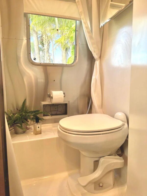 Airstream Caravel 16RB Travel Trailer - Image 3